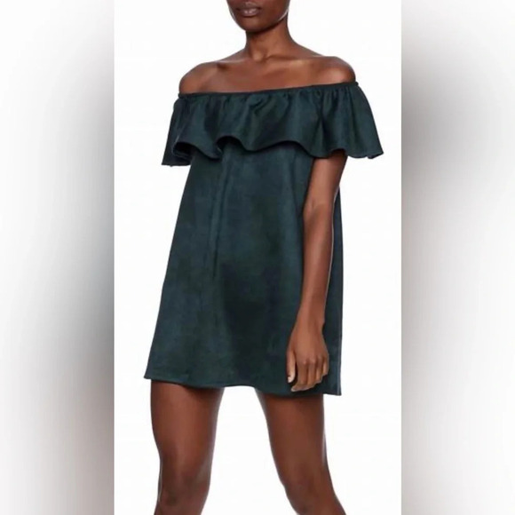 NWT Karlie mini dress faux suede off shoulder black ruffle small - Picture 8 of 8